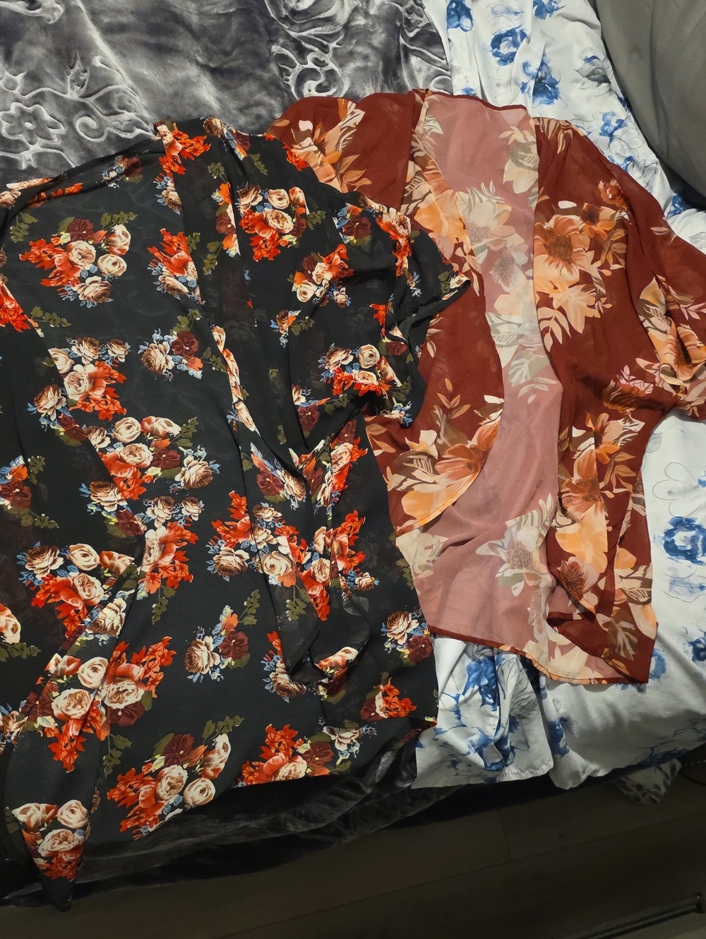 Floral Sheet Throw Bundle Black & Rust Floral